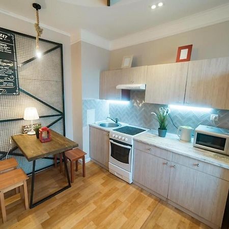 Manica Mega Towers Apartment Almaty Bagian luar foto