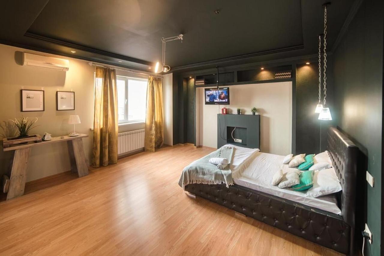 Manica Mega Towers Apartment Almaty Bagian luar foto
