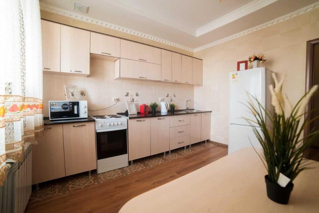 Manica Mega Towers Apartment Almaty Bagian luar foto