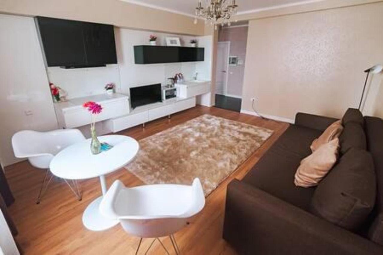Manica Mega Towers Apartment Almaty Bagian luar foto