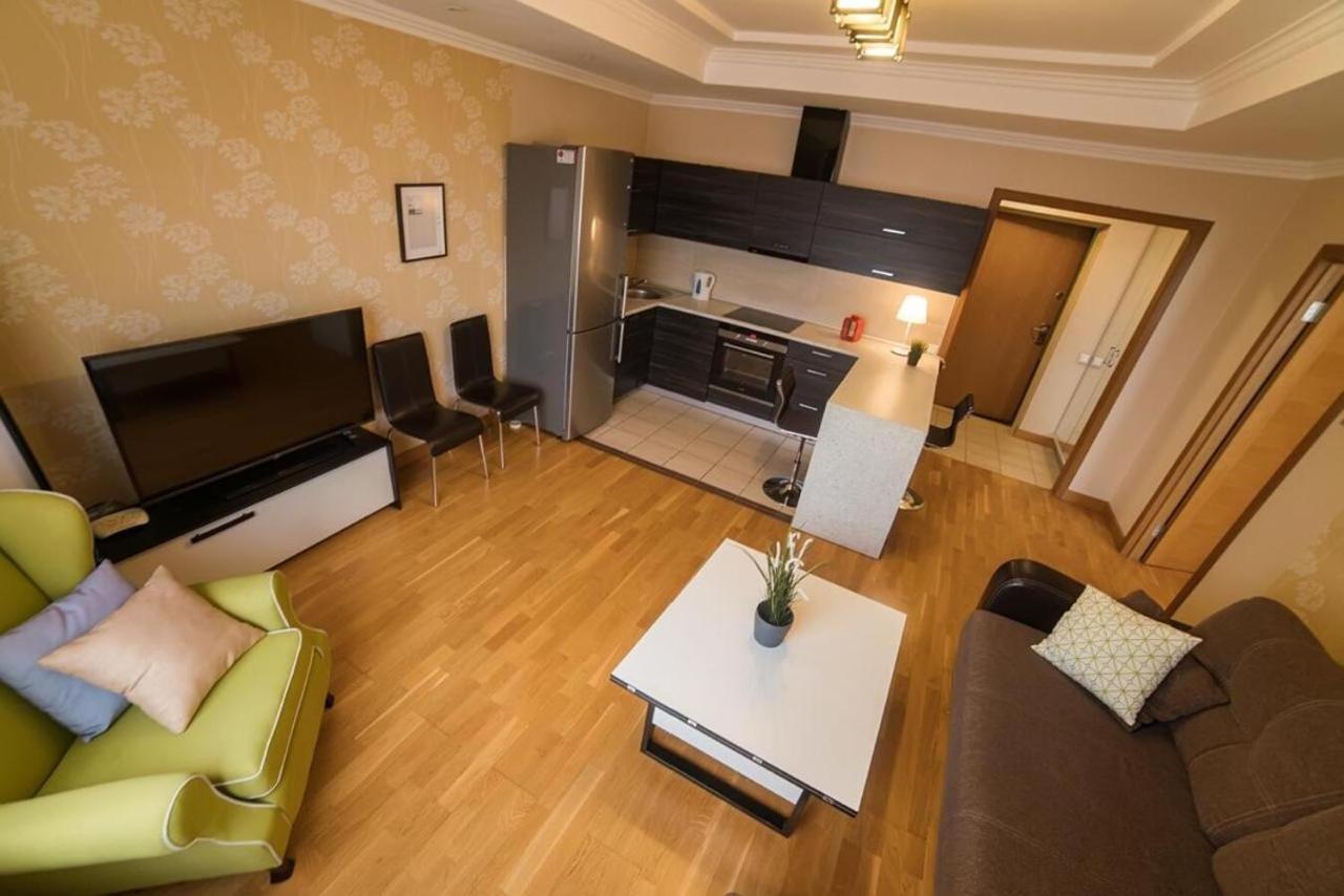 Manica Mega Towers Apartment Almaty Bagian luar foto