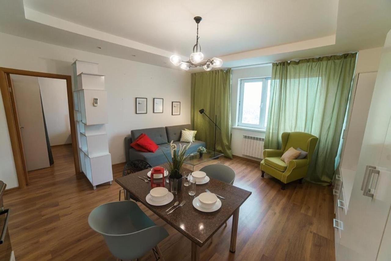 Manica Mega Towers Apartment Almaty Bagian luar foto